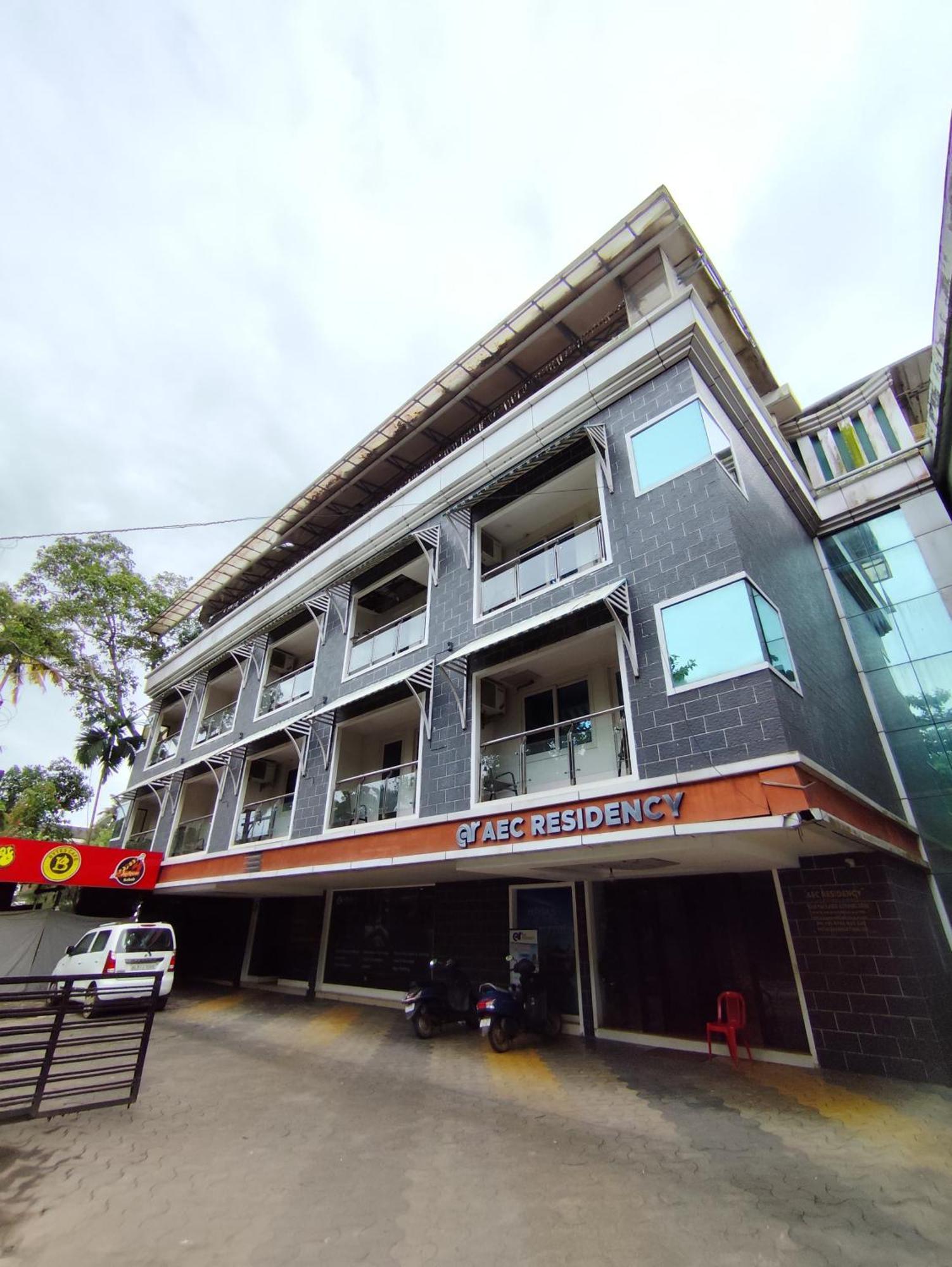 Aec Residency Hotel Alappuzha Exterior photo